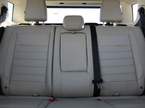 Used 2021 Ford EcoSport Titanium image 13