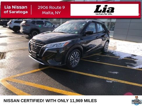 Certified 2023 Nissan Kicks SV image 1