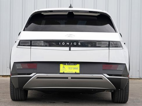 Used 2023 Hyundai Ioniq 5 SEL image 10