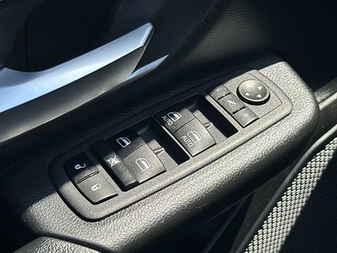 Used 2022 RAM 1500 Big Horn AWD/4WD image 15