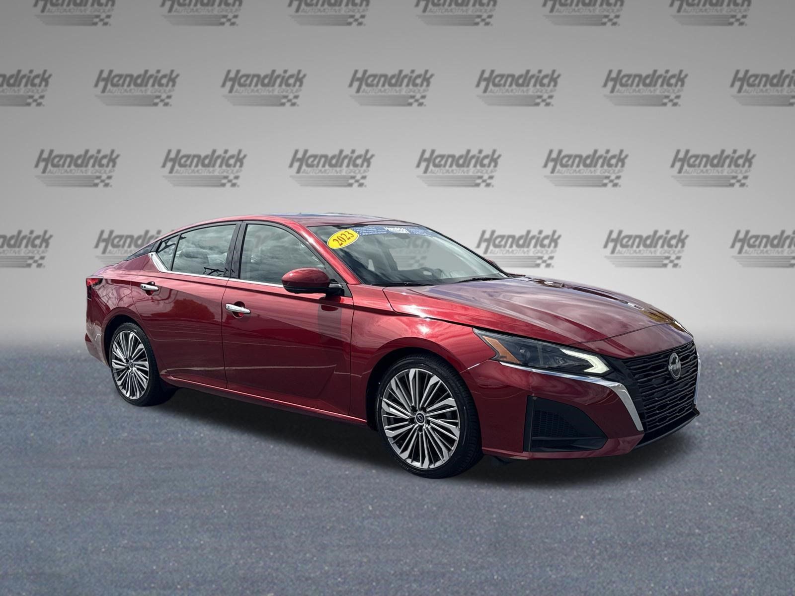 Used 2023 Nissan Altima 2.5 SL FWD image 2
