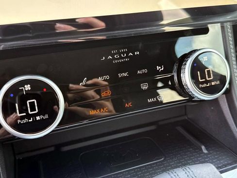 New 2026 Jaguar F-PACE R-Dynamic S image 21