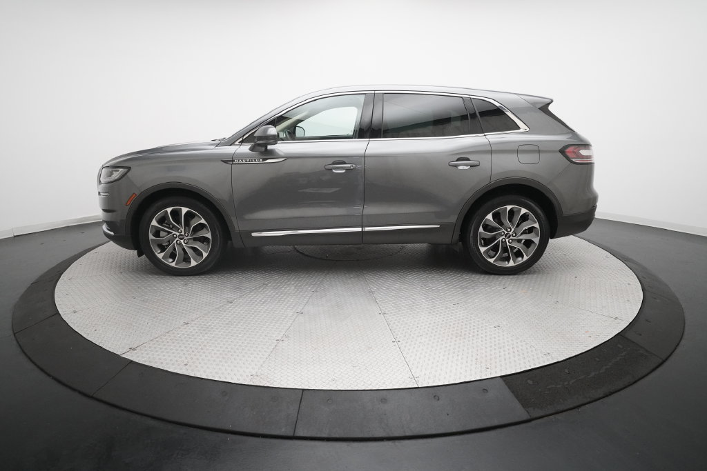 Used 2023 Lincoln Nautilus Reserve w/ Luxury Package AWD/4WD image 24