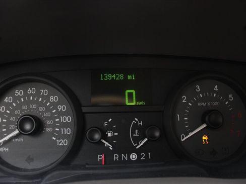 Used 2006 Mercury Grand Marquis LS RWD image 7