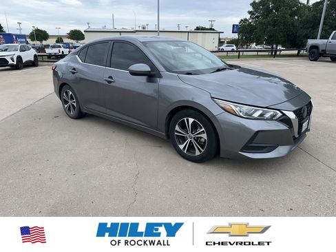 Used 2022 Nissan Sentra SV FWD image 1