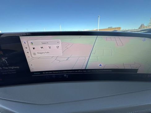 Certified 2024 Cadillac XT4 Luxury image 15