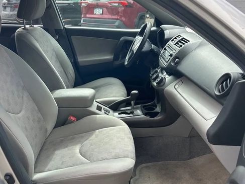 Used 2012 Toyota RAV4 4WD image 27