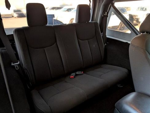 Used 2016 Jeep Wrangler Sport image 25