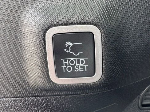New 2026 Jeep Grand Cherokee Altitude AWD/4WD image 8