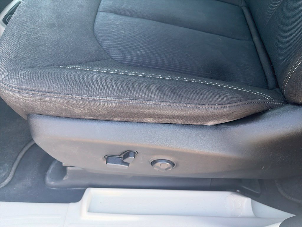 Used 2024 Chrysler Voyager LX FWD image 16