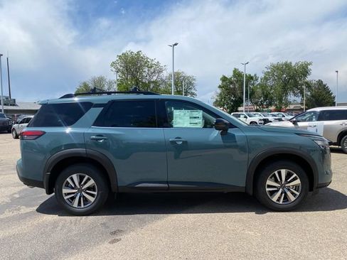 New 2026 Nissan Pathfinder SL AWD/4WD image 6