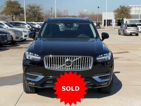 Certified 2023 Volvo XC90 B5 Plus w/ Protection Package Premier image 4