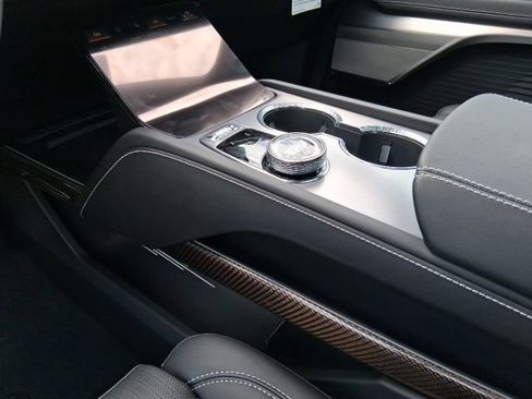 New 2026 Cadillac Vistiq Sport image 19