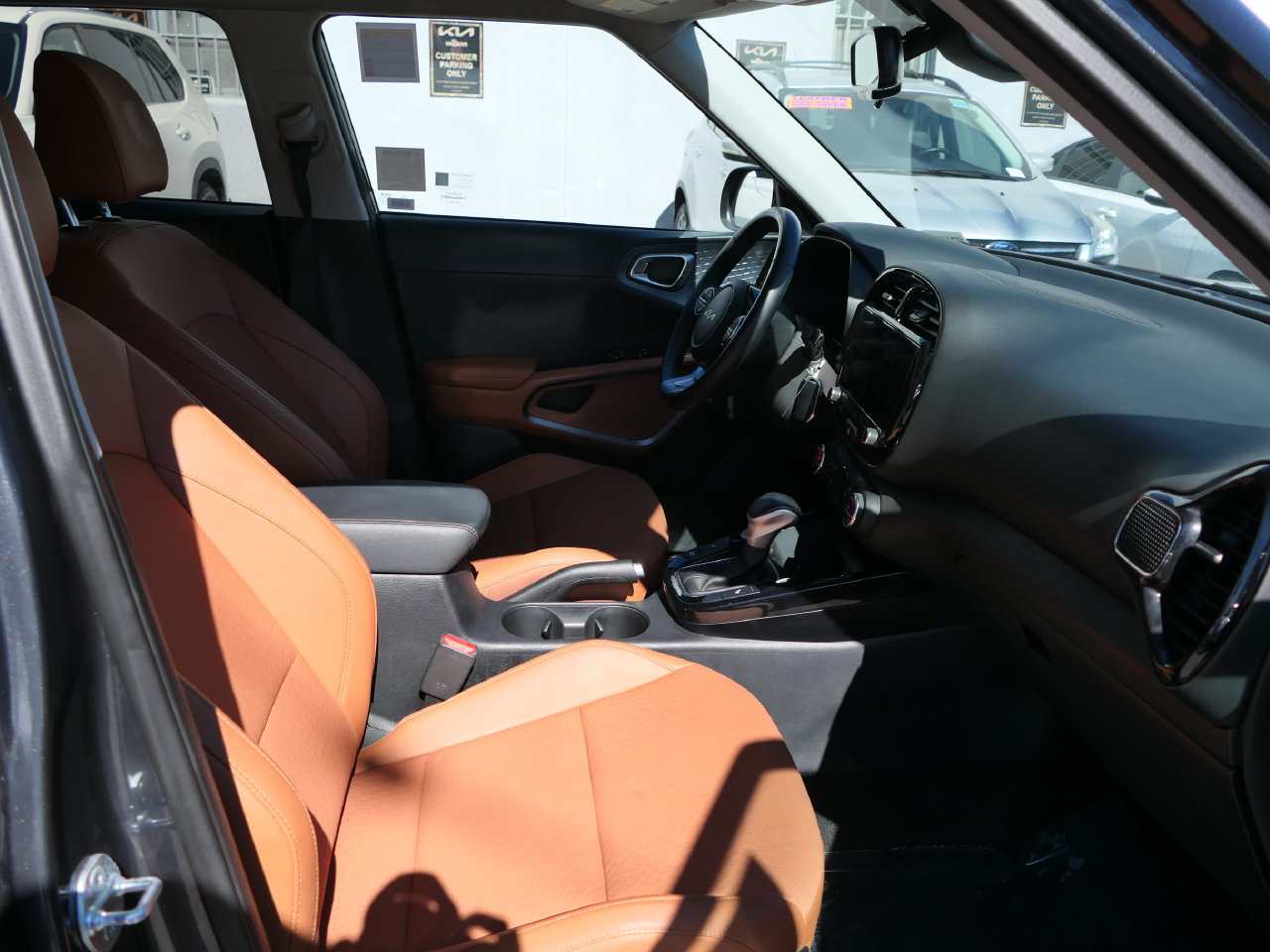Used 2024 Kia Soul EX w/ EX Designer Package FWD image 29