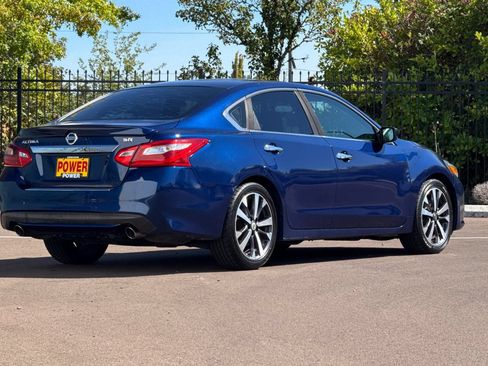 Used 2016 Nissan Altima 2.5 SR FWD image 4