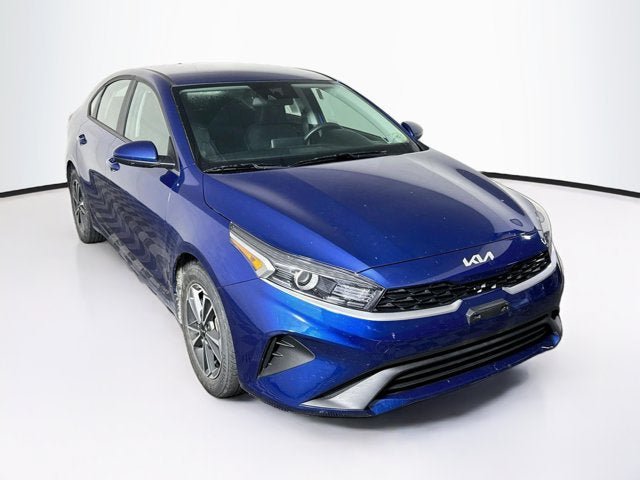 Used 2024 Kia Forte LXS FWD image 3