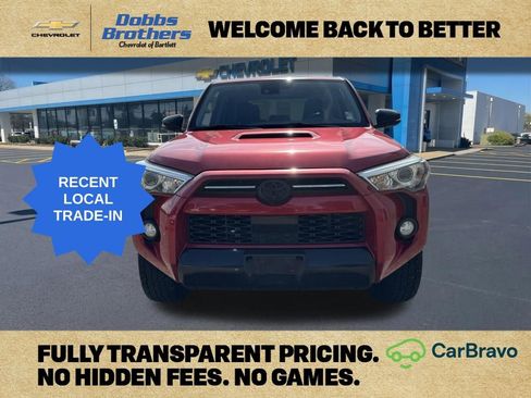 Used 2020 Toyota 4Runner Venture w/ Moonroof Package AWD/4WD image 2