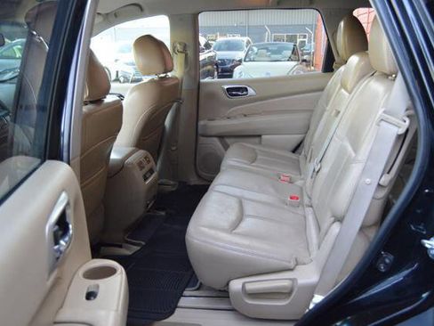 Used 2014 Nissan Pathfinder SL w/ SL Tech Package image 49