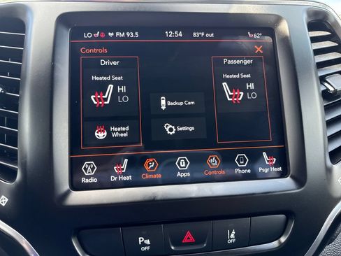 Certified 2021 Jeep Cherokee Latitude Lux 80th Anniv w/ Quick Order Package 26U 80TH AWD/4WD image 28