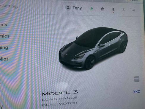 Used 2018 Tesla Model 3 Long Range image 14