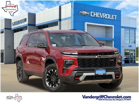 Certified 2024 Chevrolet Traverse Z71 image 1