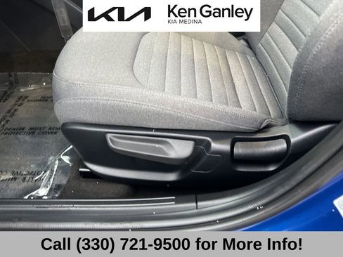 Certified 2025 Kia K4 EX image 29