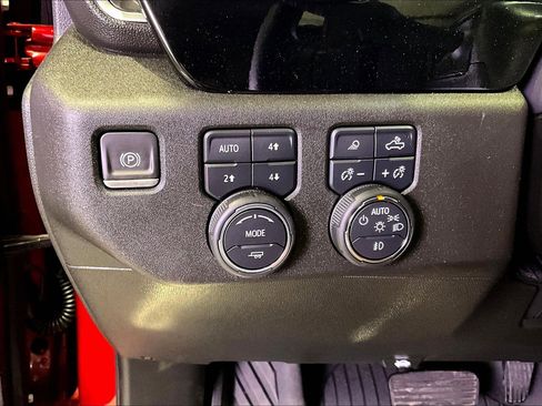 Used 2024 Chevrolet Silverado 1500 RST AWD/4WD image 17