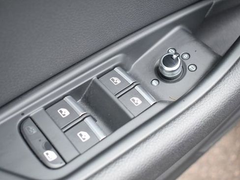 Used 2019 Audi A4 2.0T Premium w/ Convenience Package image 20