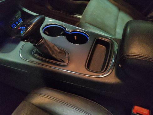 Used 2019 Dodge Durango R/T w/ Technology Group RWD image 26