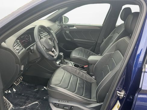 Used 2023 Volkswagen Tiguan SEL R-Line image 11