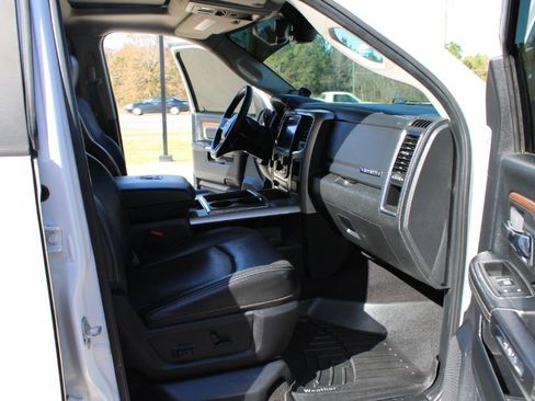 Used 2015 RAM 2500 Laramie image 15