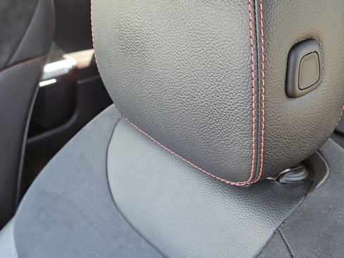 Certified 2023 Mercedes-Benz GLB 250 image 7