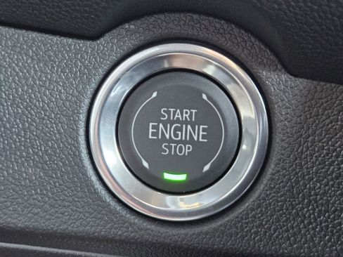 New 2026 Chevrolet Traverse LT w/ Sun and Wheel Package FWD image 21
