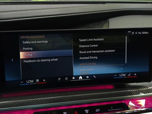 Used 2023 BMW i7 xDrive60 AWD/4WD image 60