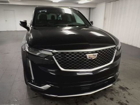 Certified 2020 Cadillac XT6 Premium Luxury FWD image 3