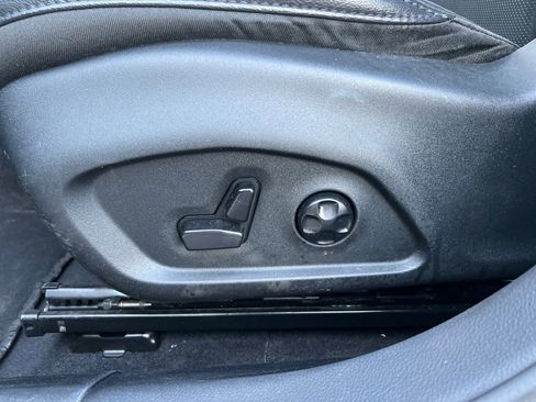Used 2018 Jeep Compass Limited w/ Navigation Group AWD/4WD image 34