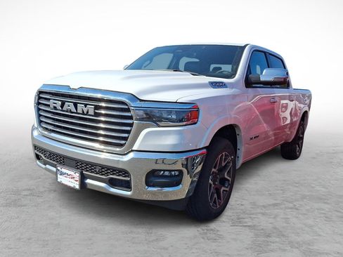 Certified 2025 RAM 1500 Laramie AWD/4WD image 1