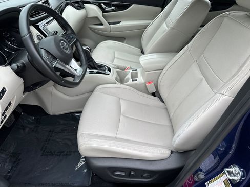 Certified 2019 Nissan Rogue Sport SL w/ Premium Package image 7