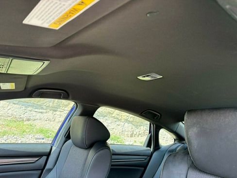 Used 2018 Honda Accord Sport image 23