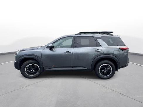 Used 2025 Nissan Pathfinder Rock Creek AWD/4WD image 9