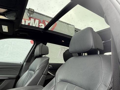 Used 2019 BMW X7 xDrive50i w/ M Sport Package image 15