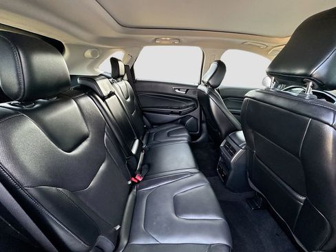 Used 2020 Ford Edge Titanium w/ Equipment Group 301A FWD image 32