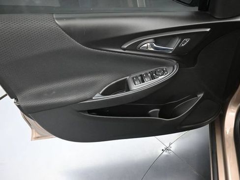 Used 2018 Chevrolet Malibu LT FWD image 20
