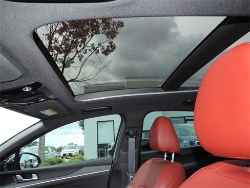 Used 2023 Kia K5 GT-Line image 11