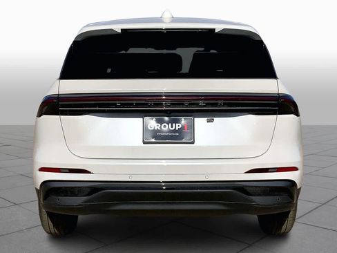 New 2026 Lincoln Nautilus Premier w/ Jet Appearance Package image 4