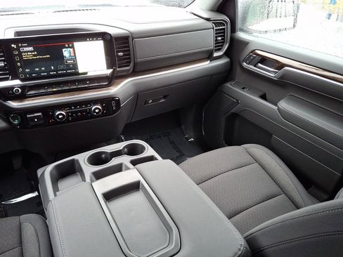 Certified 2026 GMC Sierra 1500 Elevation image 16