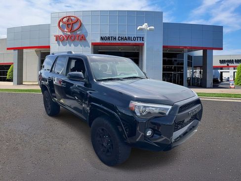 Used 2023 Toyota 4Runner SR5 image 3