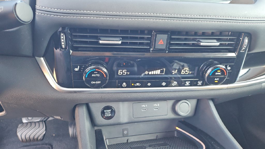 Certified 2026 Nissan Rogue SL AWD/4WD image 12