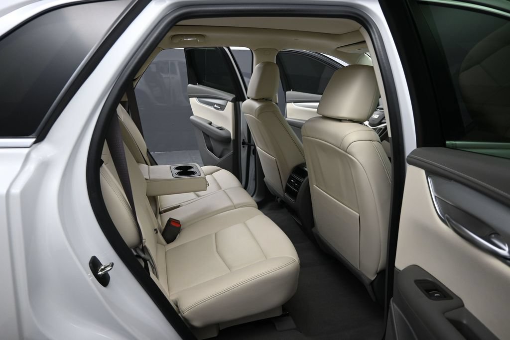 Used 2021 Cadillac XT5 Premium Luxury w/ LPO, Floor Liner Package AWD/4WD image 19