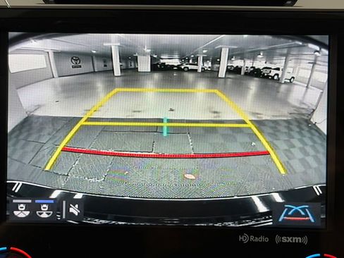 Used 2020 Toyota Camry SE w/ Audio Package FWD image 35